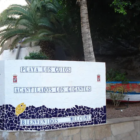 Nicole Gigantes By Estrella Del Norte Puerto de Santiago (Tenerife)